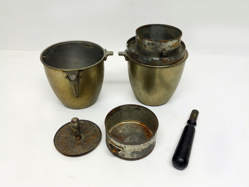 cafetera epoca metal madera 21x25x15 1u